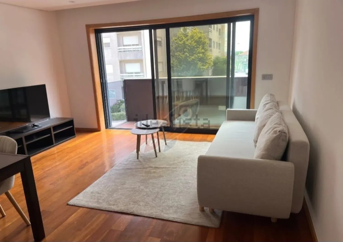 Arrendamento de apartamento T2 em Leça do Balio